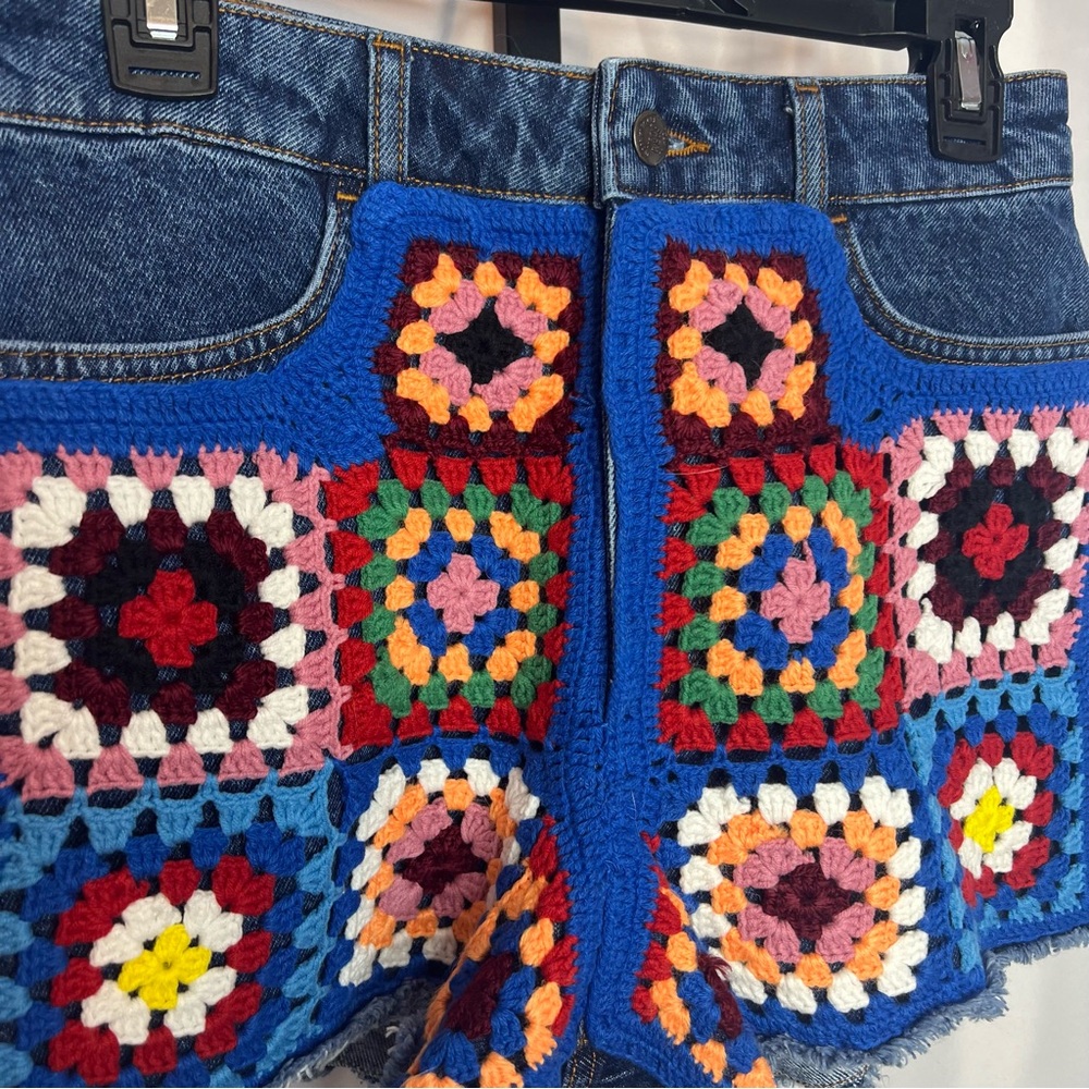 Farm Rio High Rise Crochet Granny Square Denim Shorts, size 28 - Picture 6 of 7